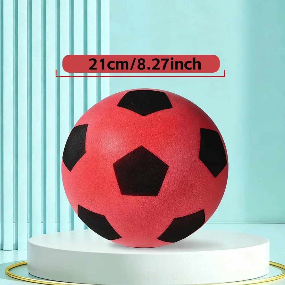 Ballon de football en action, idéal pour les joueurs passionnés, offrant performance et qualité.